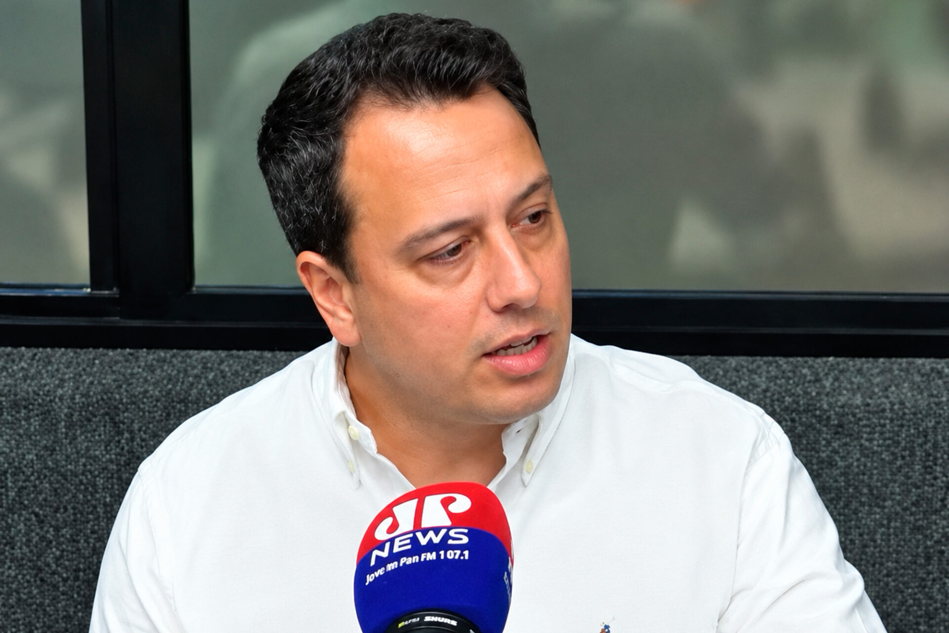 Fisioterapeuta Felipe Moraes, do FortaleSer, fala sobre dor na coluna no programa Conexão Jovem Pan News Belo Horizonte